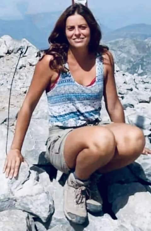 Chi è Ilaria Salis, la militante antifascista detenuta in carcere a Budapest