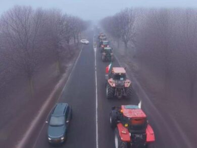 Agricoltori che viaggiano verso Voghera oggi, 30 gennaio 2024