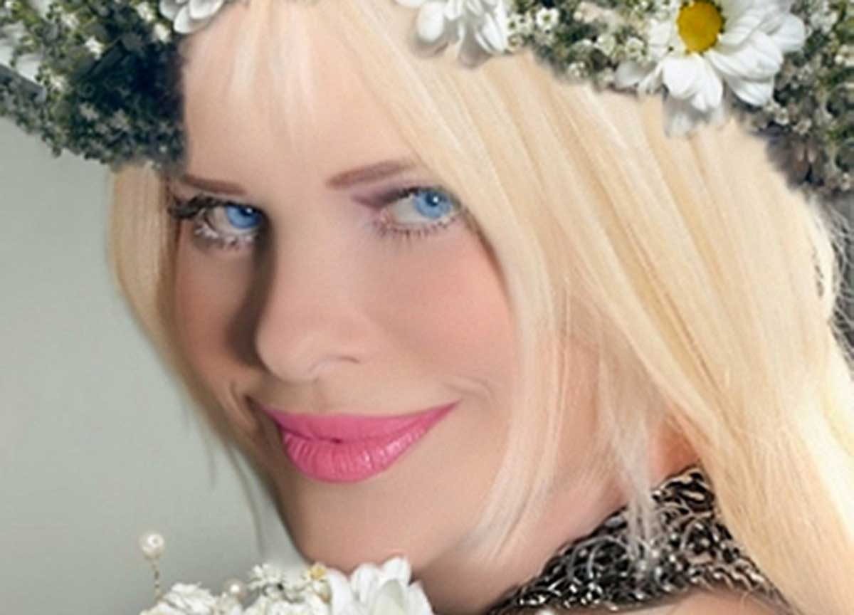 Il figlio di Cicciolina a processo: ha puntato il taser verso Ilona Staller Il figlio di Cicciolina a processo: ha puntato il taser verso Ilona Staller