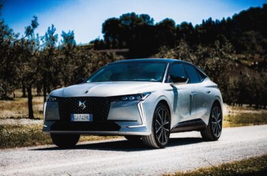 DS 4 E-TENSE, arrivano i pacchetti Connect One e Connect Plus