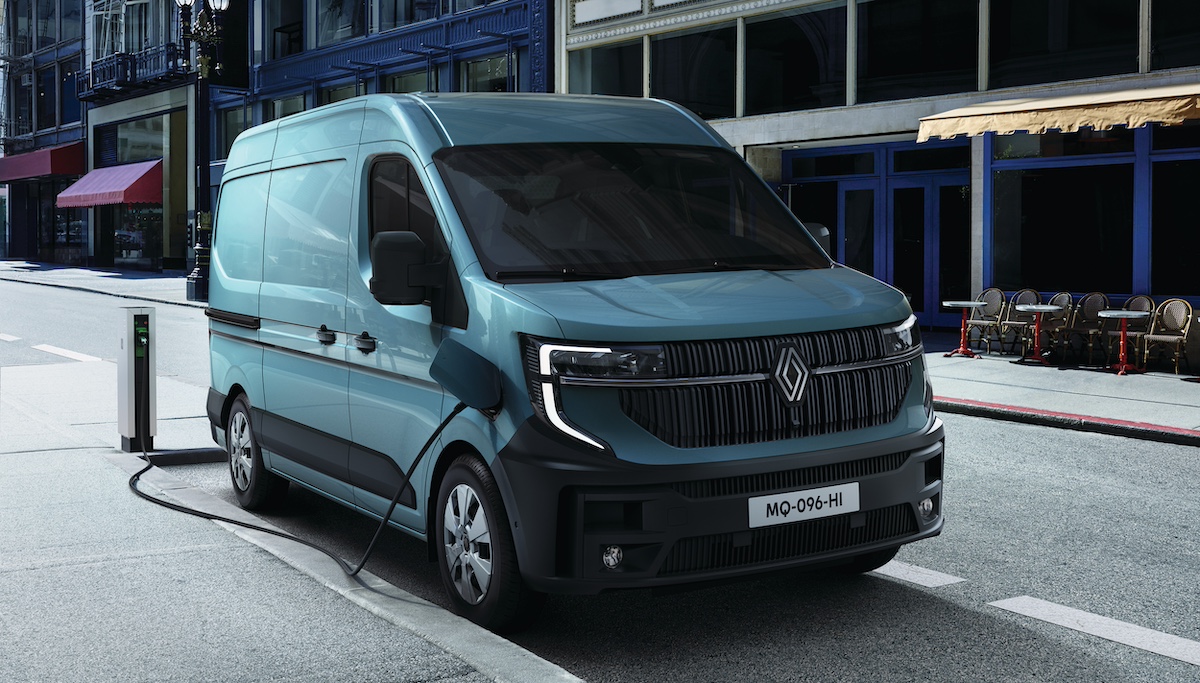 Master E-Tech Electric: punto di riferimento dei furgoni elettrici in Europa Master E-Tech Electric: punto di riferimento dei furgoni elettrici in Europa