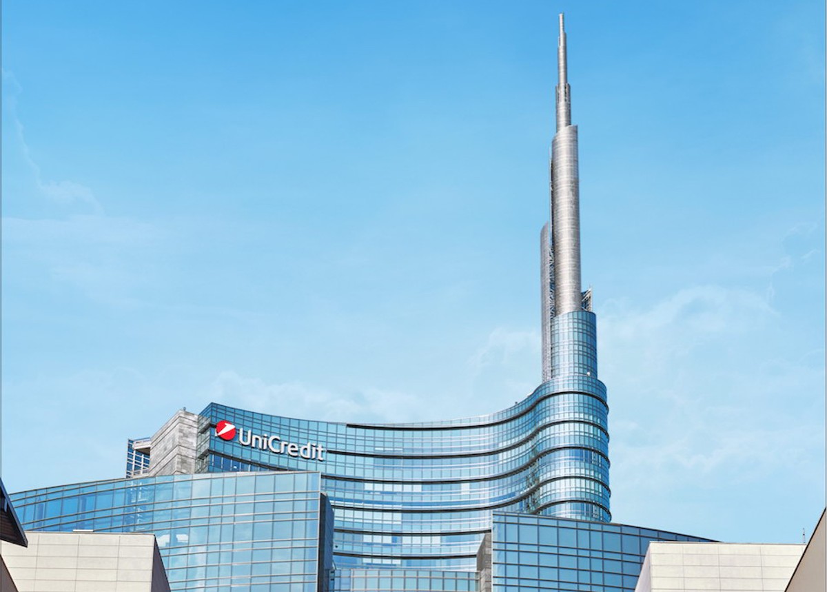 Unicredit, addio Gae Aulenti: 1 miliardo per la nuova sede a Milano Unicredit, addio Gae Aulenti: 1 miliardo per la nuova sede a Milano