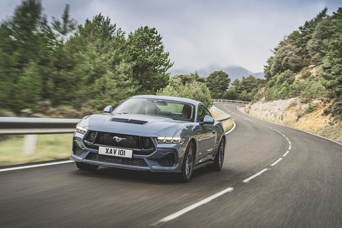 Nuova Mustang: icona americana è pronta a conquistare l’Europa. Nuova Mustang: icona americana è pronta a conquistare l’Europa.
