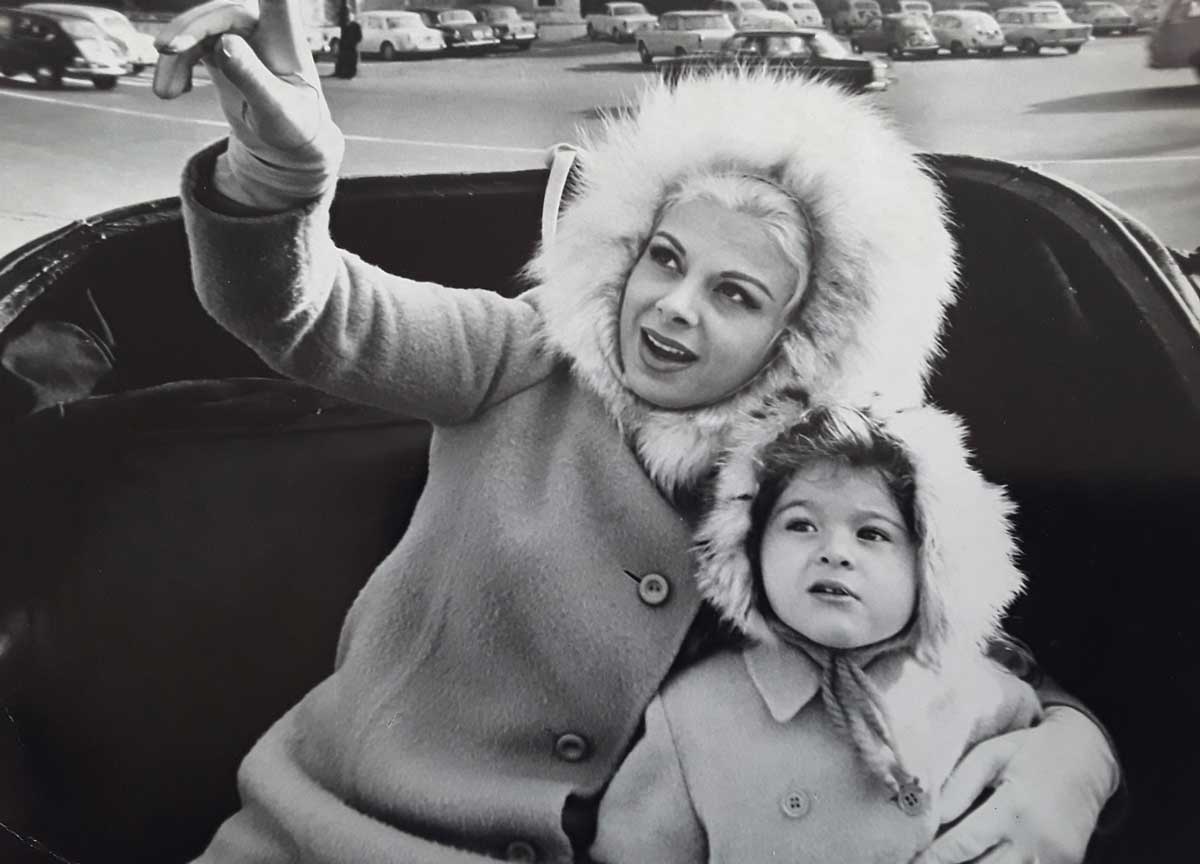 Sandra Milo: immagine a fini commerciali, Debora Ergas: “Denuncio tutti”