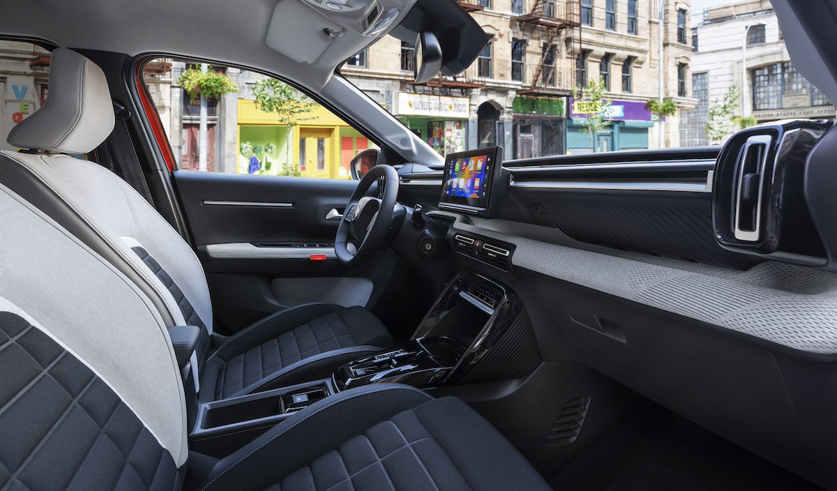 Citroën ë-C3: rivoluziona la mobilità elettrica, formula da 49 euro al mese Citroën ë-C3: rivoluziona la mobilità elettrica, formula da 49 euro al mese
