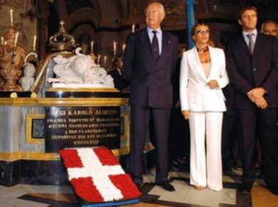 Vittorio Emanuele, nel 150° Unità ignorato da Napolitano. Mentre Berlusconi…