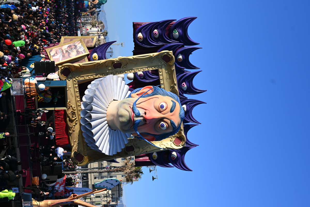 Al via il Carnevale di Viareggio con la Pace e i Colori nel cuore