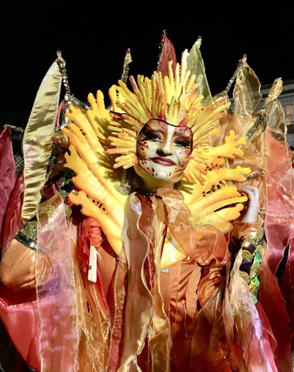 Al via il Carnevale di Viareggio con la Pace e i Colori nel cuore