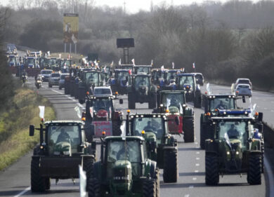 Protesta trattori, il sondaggio: il 68% degli italiani è con gli agricoltori