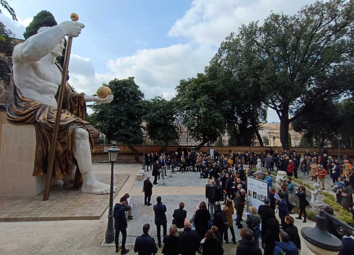 Roma, ricostruita la statua colossale di Costantino: sarà esposta gratis Roma, ricostruita la statua colossale di Costantino: sarà esposta gratis