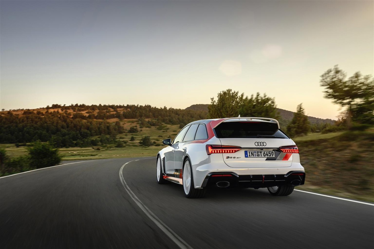Audi RS Avant GT: realizzata in tiratura limitata di 660 esemplari Audi RS Avant GT: realizzata in tiratura limitata di 660 esemplari