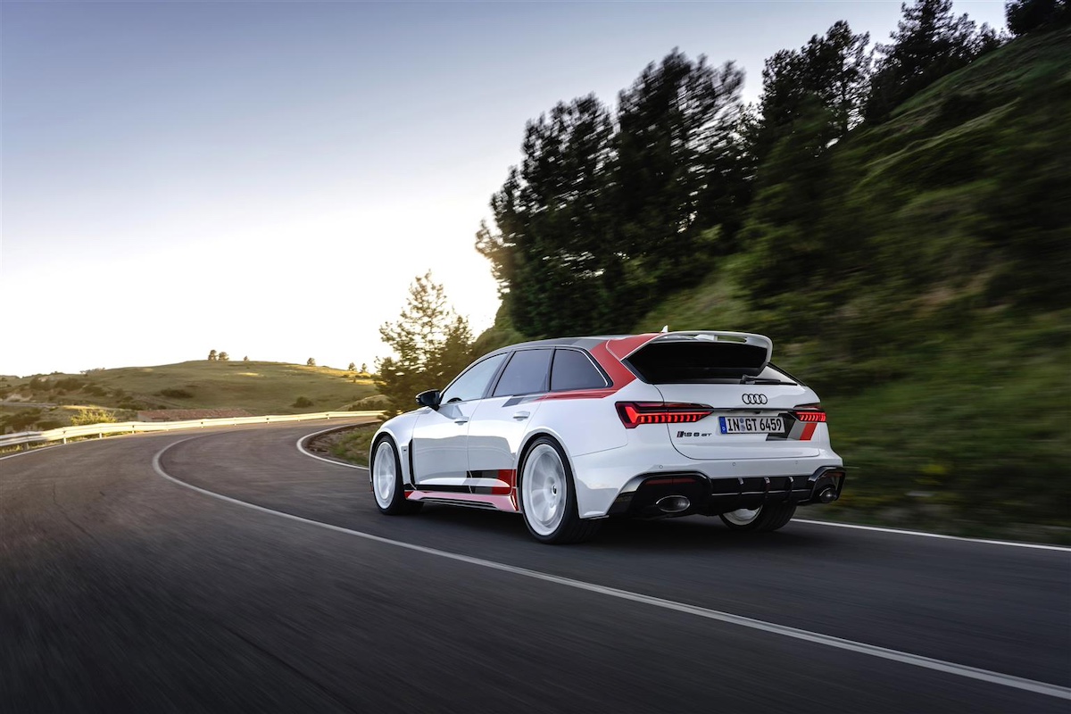Audi RS Avant GT: realizzata in tiratura limitata di 660 esemplari Audi RS Avant GT: realizzata in tiratura limitata di 660 esemplari