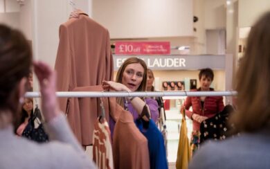 Estèe Lauder, soffre la bellezza per i minori acquisti dei cinesi