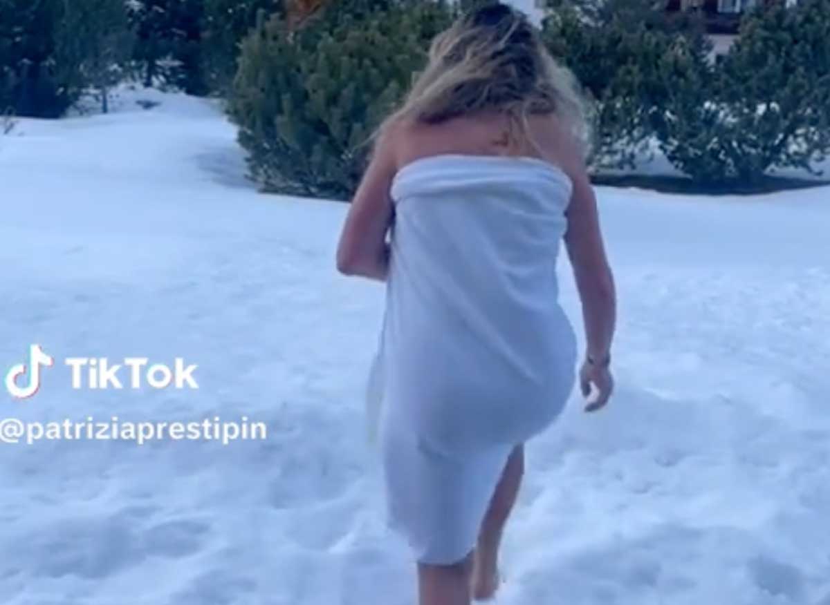 Il gelo sul Pd romano: Prestipino affonda nella neve coperta solo da un telo Il gelo sul Pd romano: Prestipino affonda nella neve coperta solo da un telo