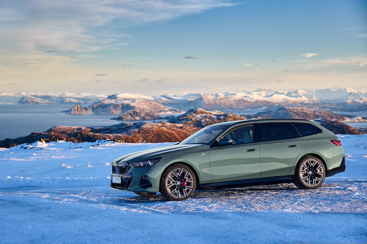 Nuova BMW Serie 5 Touring: innovazione e sostenibilità nella mobilità premium Nuova BMW Serie 5 Touring: innovazione e sostenibilità nella mobilità premium