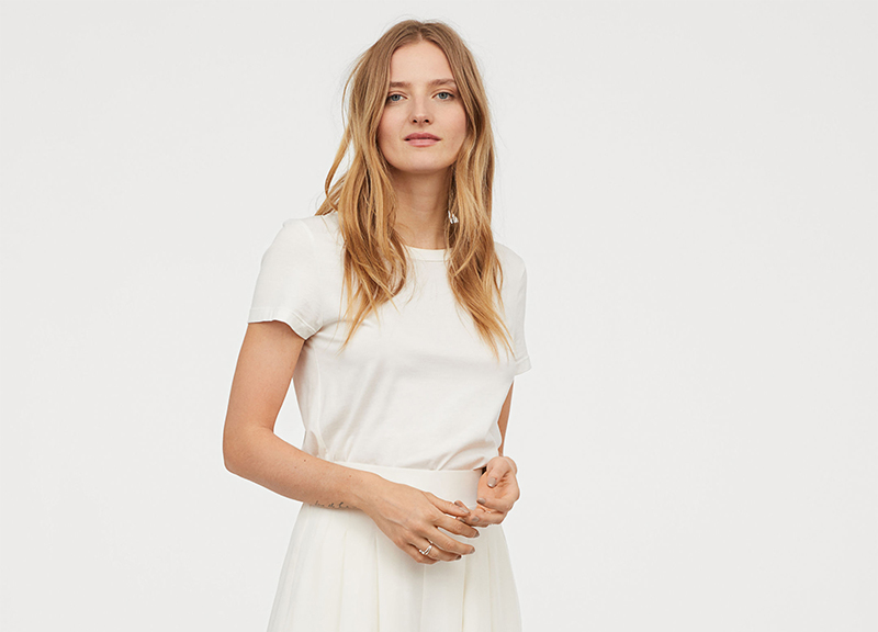 La crisi del fast-fashion colpisce H&M, vendite in calo per il colosso svedese La crisi del fast-fashion colpisce H&M, vendite in calo per il colosso svedese