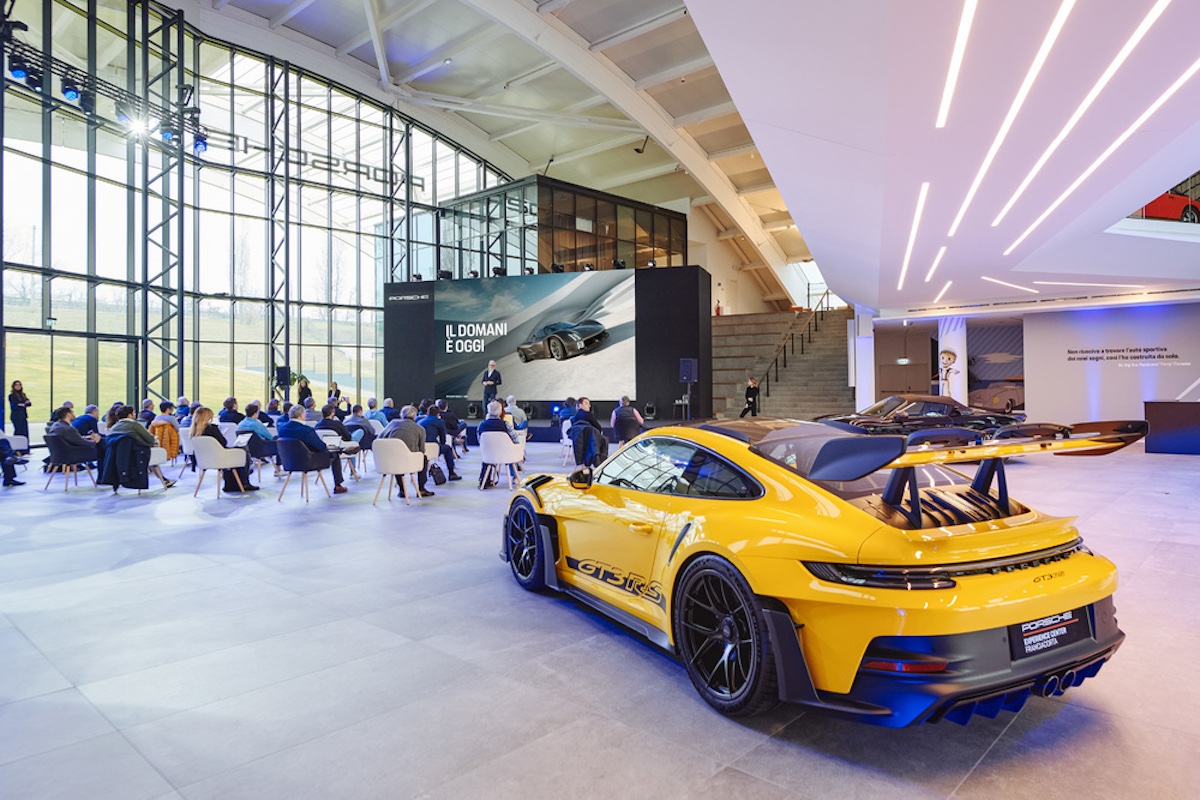 Porsche Italia , un 2023 in crescita confermandosi terzo mercato in Europa Porsche Italia , un 2023 in crescita confermandosi terzo mercato in Europa