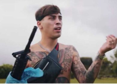 Accoltellò un vigilante al party in Costa Smeralda: 10 anni al trapper Elia 17