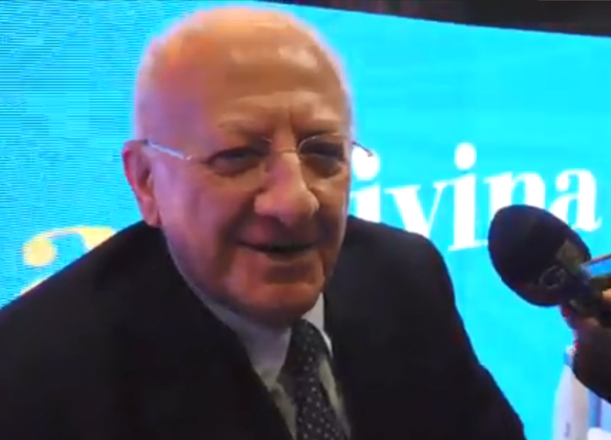 De Luca: “Un governo di disturbati mentali”. E parla di lotta armata De Luca: “Un governo di disturbati mentali”. E parla di lotta armata