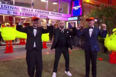 Sanremo 2024: Loredana Berté retrocede al quarto posto e l’Ariston fischia