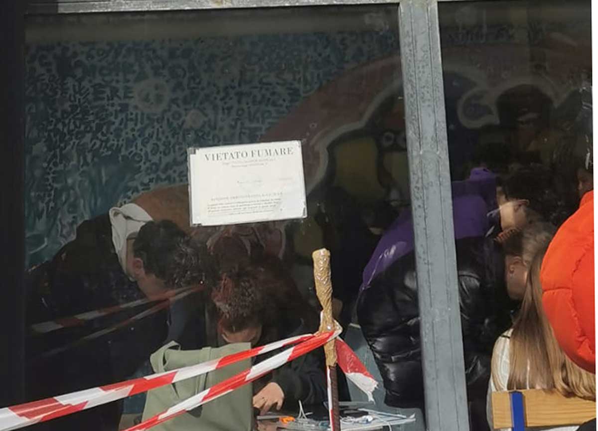 Scuole a pezzi, il dossier da brivid della Uil: “Istituti a rischio sicurezza”