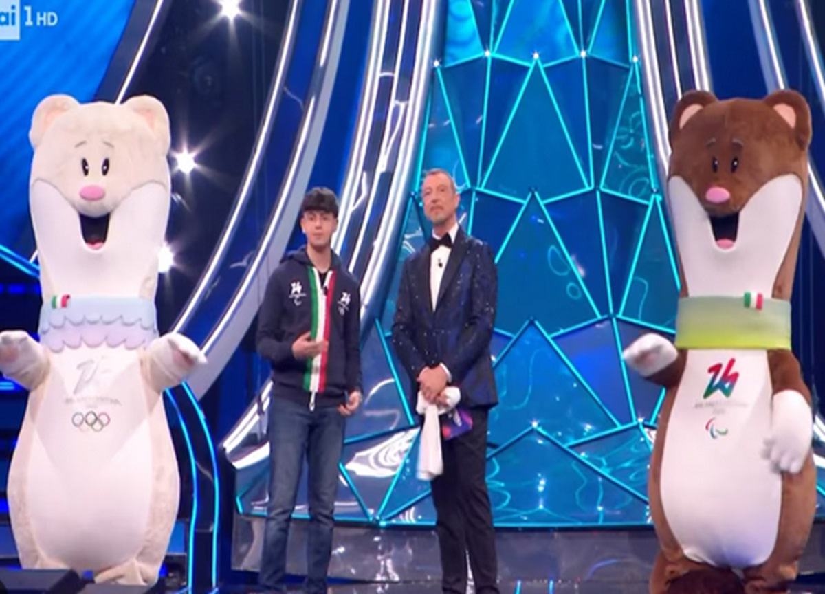 Sanremo, sul palco Tina e Milo, mascotte di Milano Cortina 2026 Sanremo, sul palco Tina e Milo, mascotte di Milano Cortina 2026
