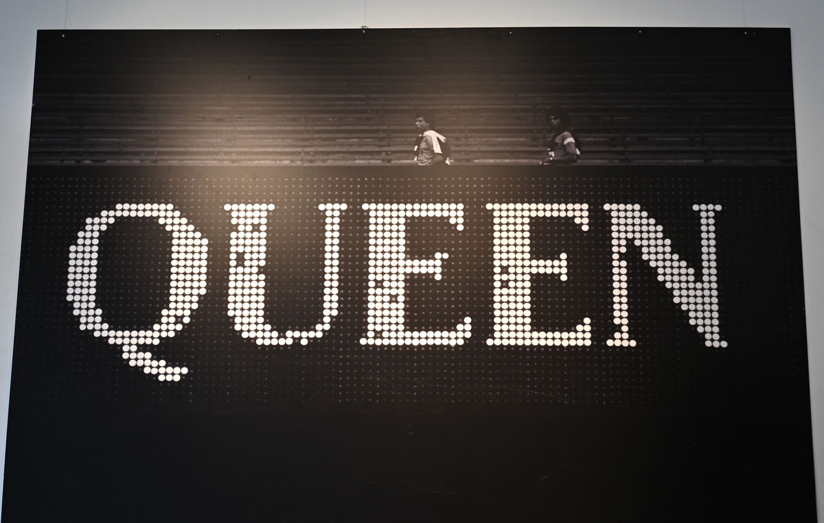 QUEEN UNSEEN | Peter Hince un racconto fotografico di Freddie Mercury a Milano