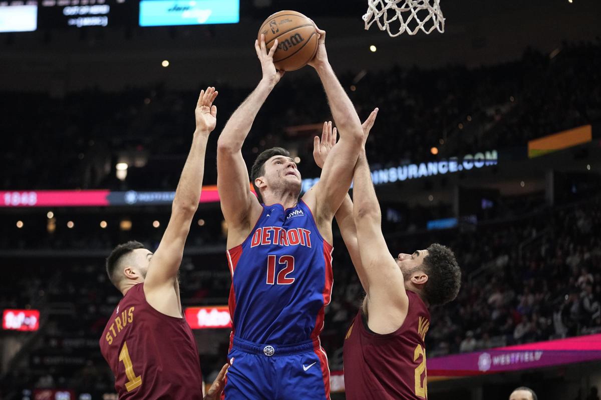 Nba, Gallinari tagliato dai Detroit Pistons. Bomba, “potrebbe tornare a…” Nba, Gallinari tagliato dai Detroit Pistons. Bomba, “potrebbe tornare a…”