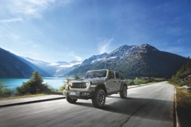 Jeep Wrangler MY2024 eletta “Best SUV of 2024” da Cars.com