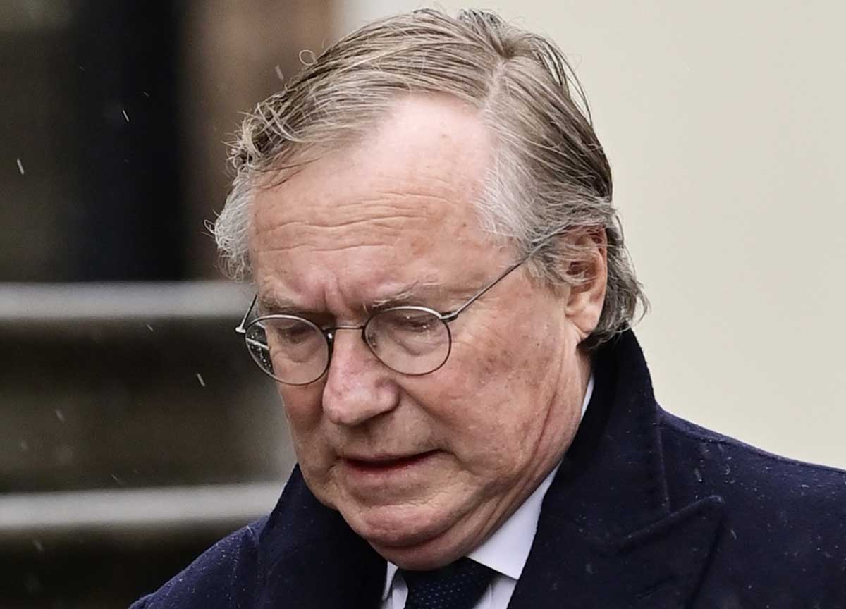 Addio a Vittorio Emanuele: l’abbraccio tra Filiberto e Aimone firma la “pace”