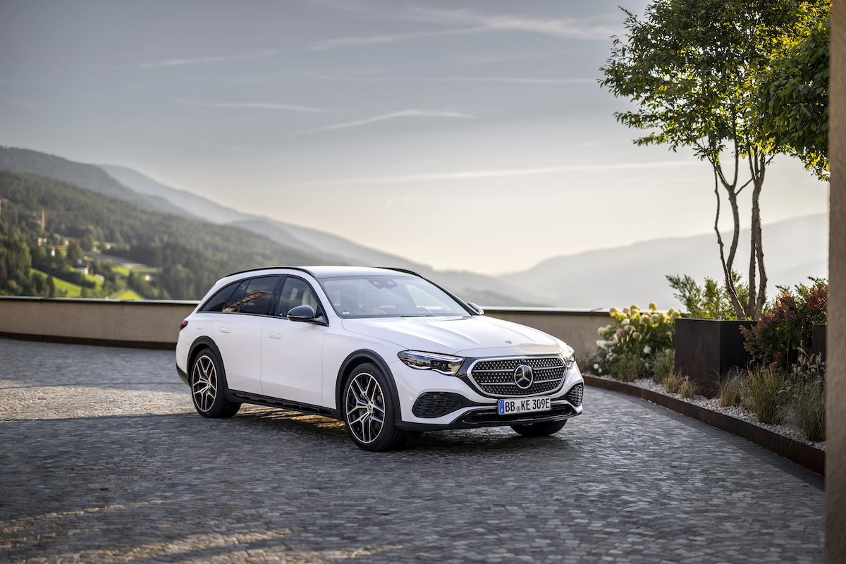 Con la Nuova Mercedes Classe E All-Terrain Plug-In alla scoperta di Solomeo Con la Nuova Mercedes Classe E All-Terrain Plug-In alla scoperta di Solomeo