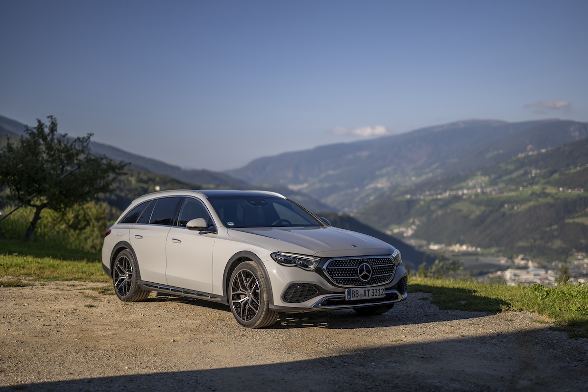 Con la Nuova Mercedes Classe E All-Terrain Plug-In alla scoperta di Solomeo Con la Nuova Mercedes Classe E All-Terrain Plug-In alla scoperta di Solomeo