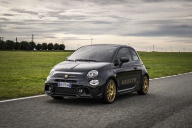 Abarth Celebra 75 Anni con la 695 75° Anniversario: in Edizione Limitata