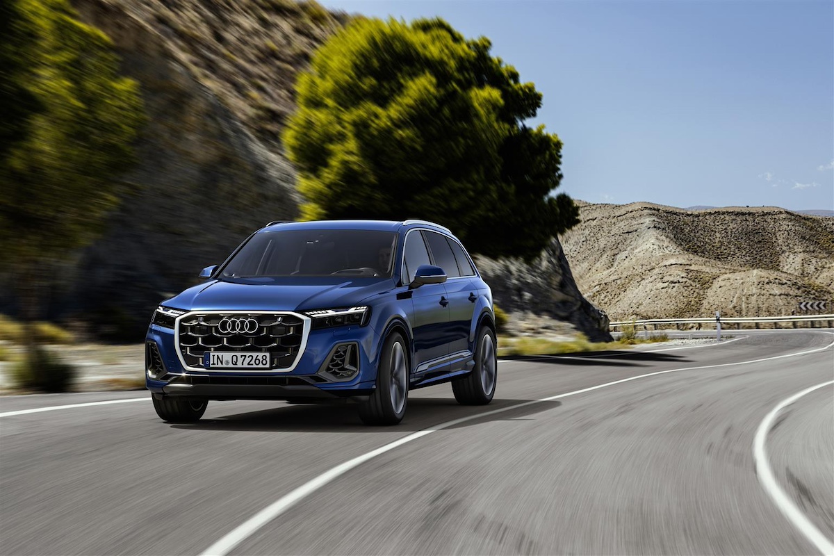 Nuova Audi Q7 e SQ7 TFSI 2024: innovazione e potenza al top di gamma Nuova Audi Q7 e SQ7 TFSI 2024: innovazione e potenza al top di gamma
