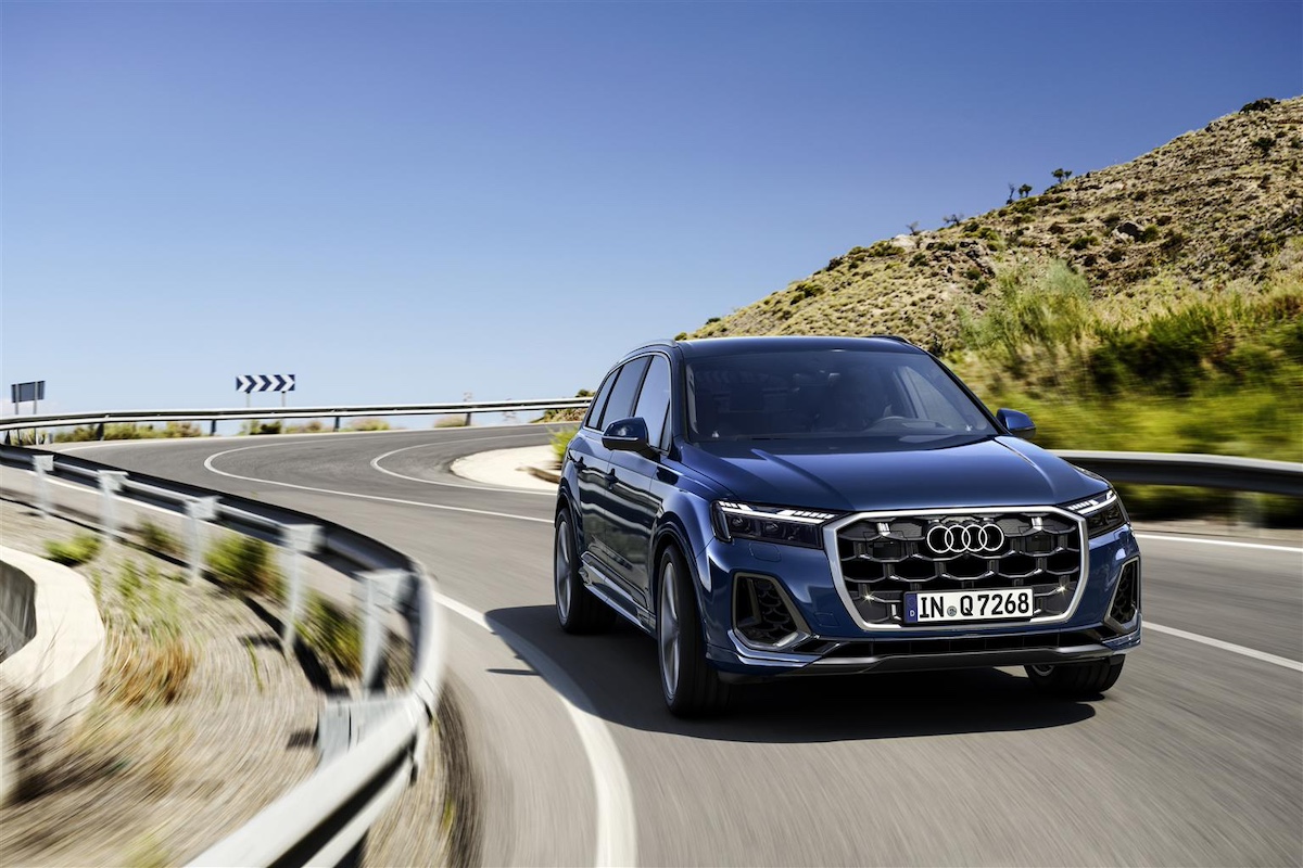Nuova Audi Q7 e SQ7 TFSI 2024: innovazione e potenza al top di gamma Nuova Audi Q7 e SQ7 TFSI 2024: innovazione e potenza al top di gamma