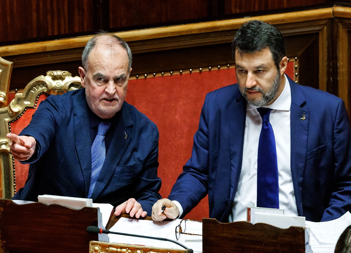 Premierato, manina di Calderoli. Capo del governo ostaggio della maggioranza Premierato, manina di Calderoli. Capo del governo ostaggio della maggioranza