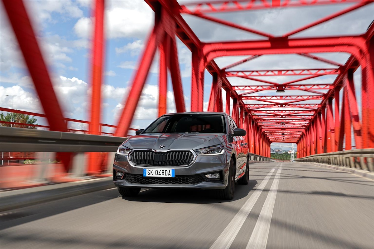 Škoda Fabia Young Edition: sicurezza e stile per neo-patentati Škoda Fabia Young Edition: sicurezza e stile per neo-patentati