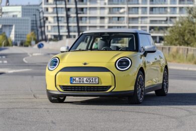 La Nuova MINI Cooper E,  unisce stile e sostenibilità