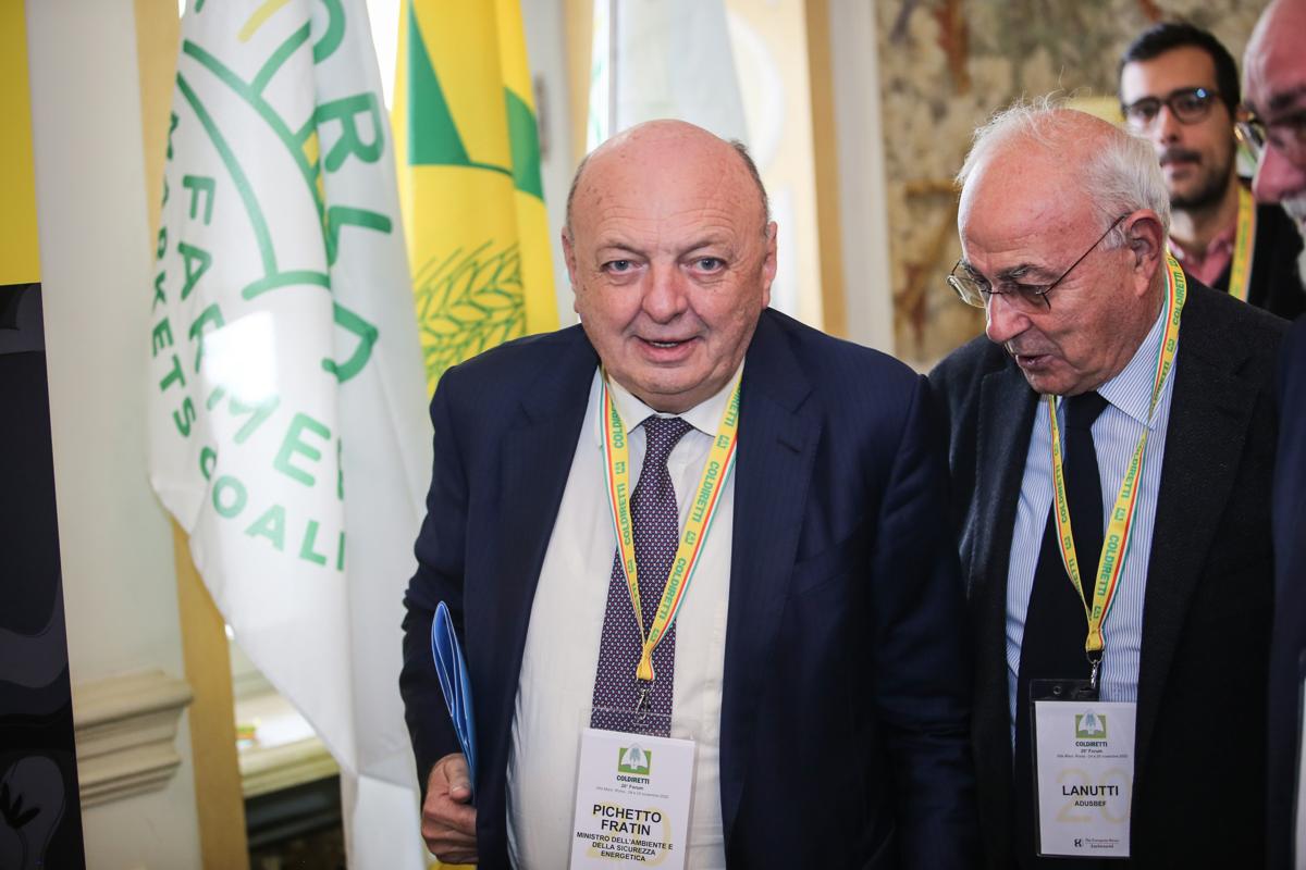 Inquinamento, l’Italia soffoca. Medici furiosi: “Il governo intervenga”