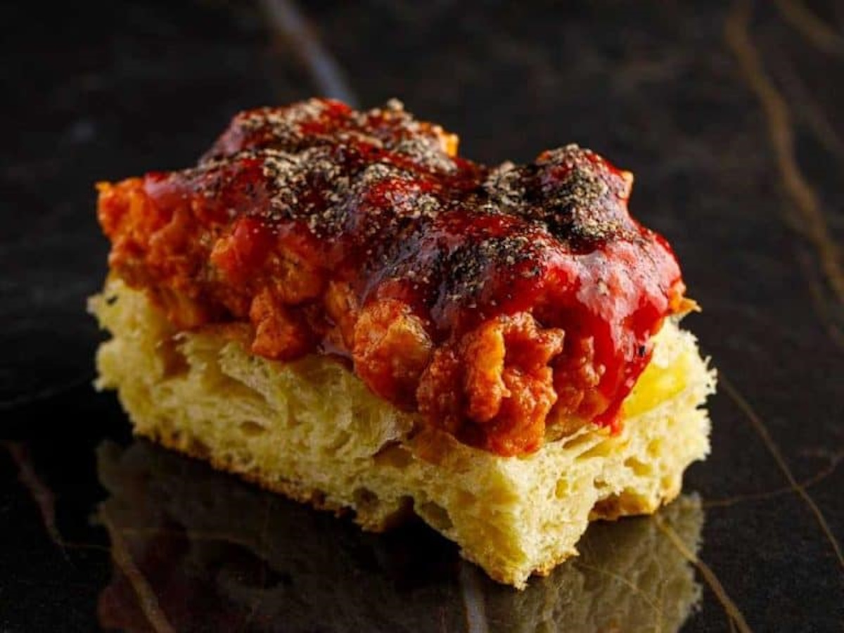 Pizza al coccodrillo, la pazza idea di un cuoco calabrese Pizza al coccodrillo, la pazza idea di un cuoco calabrese