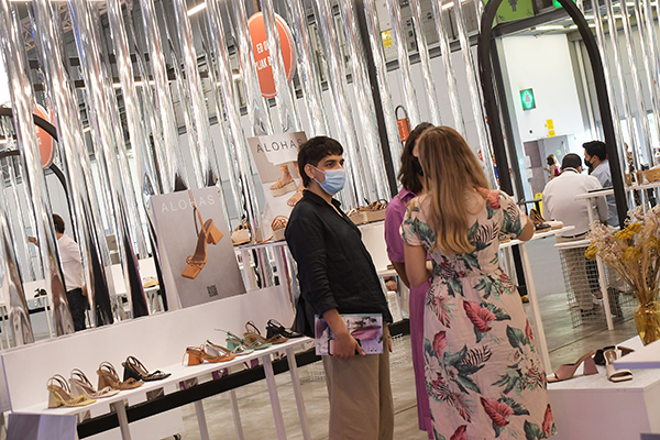 MICAM, in Fiera dal 18 al 21 febbraio: ecco il futuro del settore calzaturiero MICAM, in Fiera dal 18 al 21 febbraio: ecco il futuro del settore calzaturiero