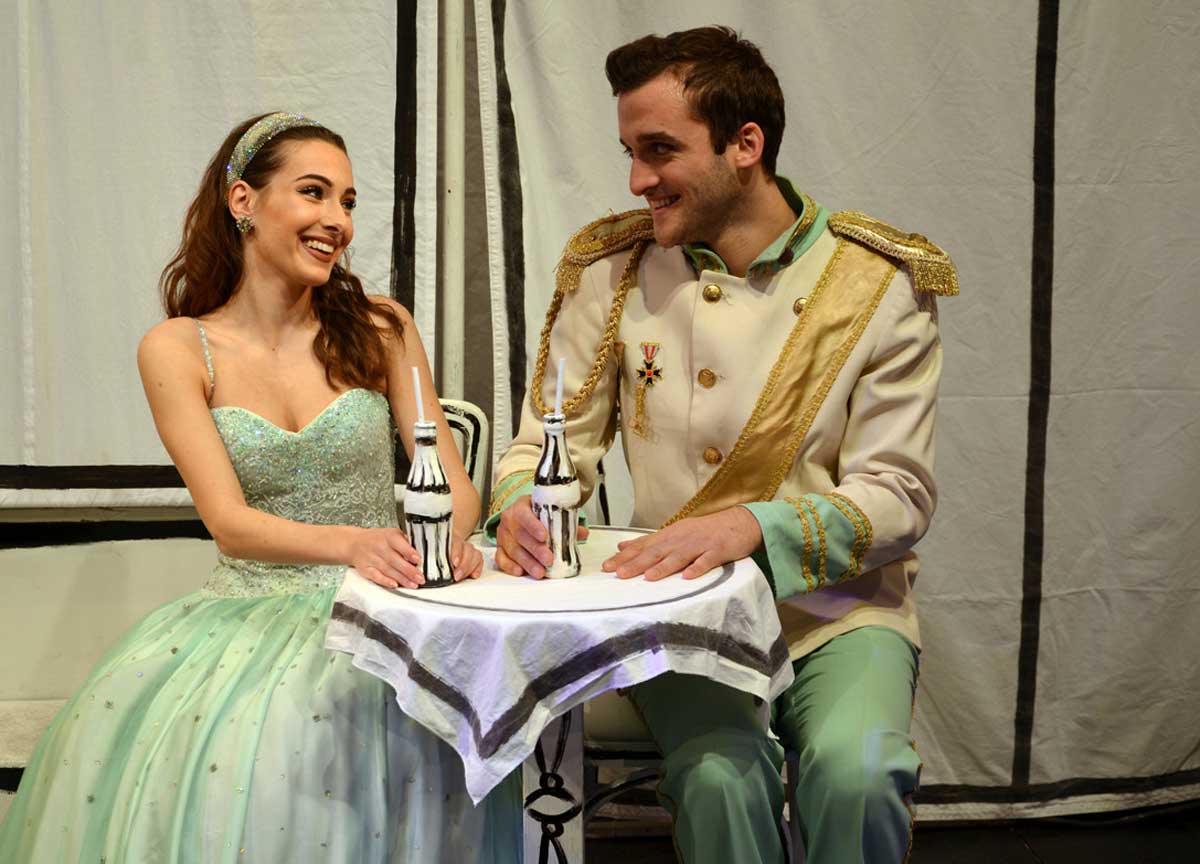 Cenerentola, il musical al Teatro Verde: gli spettacoli il 17 e 18 febbraio Cenerentola, il musical al Teatro Verde: gli spettacoli il 17 e 18 febbraio