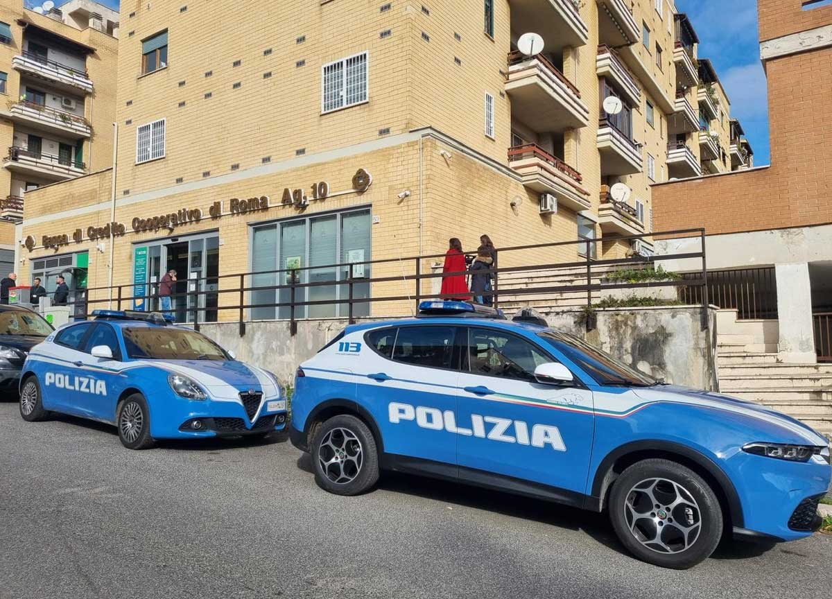 Roma, sgominata la banda dei nonni: a 70 anni rapinavano gli uffici postali
