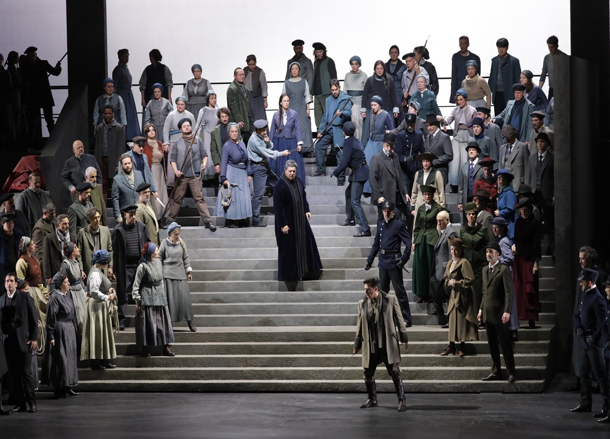 Un brutto “Simon Boccanegra” alla Scala Un brutto “Simon Boccanegra” alla Scala