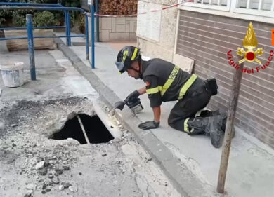 Firenze, cede muro di contenimento in cantiere: 3 operai morti, altri dispersi