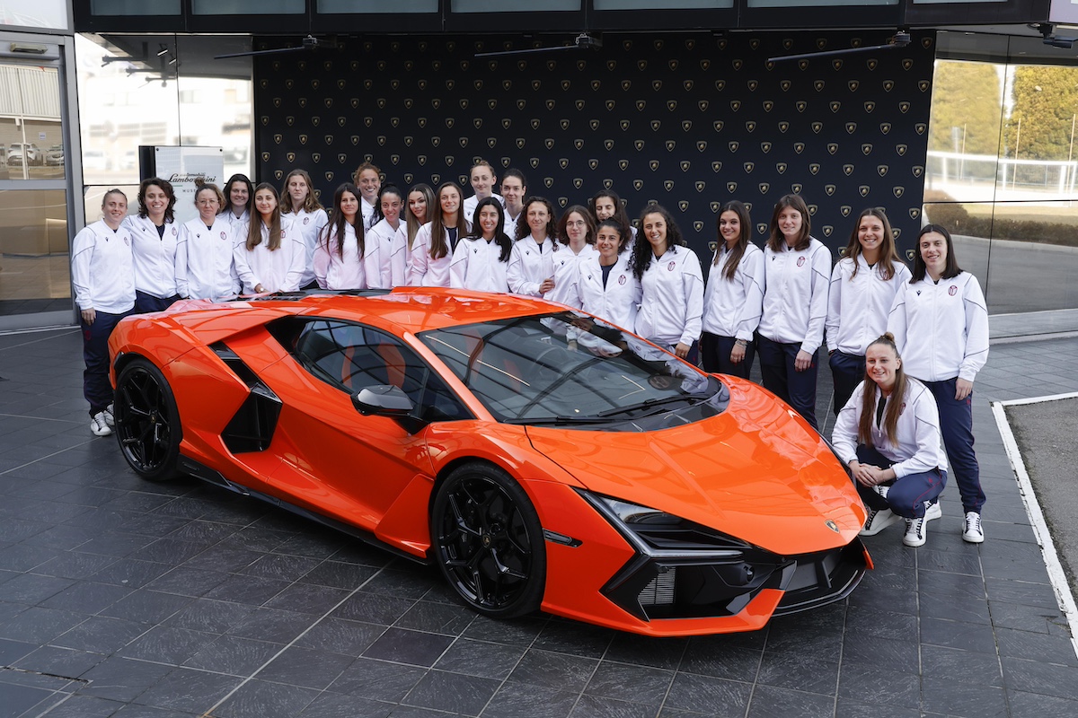 Lamborghini e Bologna FC 1909 Femminile, sponsorizzazione fino al 2025 Lamborghini e Bologna FC 1909 Femminile, sponsorizzazione fino al 2025
