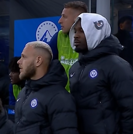 Affari in rete/ Thuram bacia Di Marco a bordo campo: amore nerazzurro