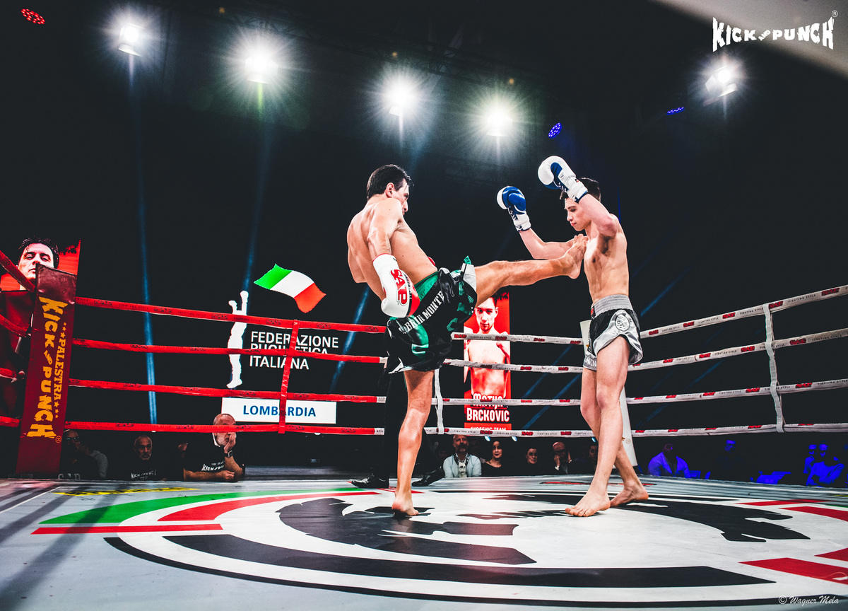 Milano: Night of Kick and Punch, sul ring Michele Briamonte Milano: Night of Kick and Punch, sul ring Michele Briamonte