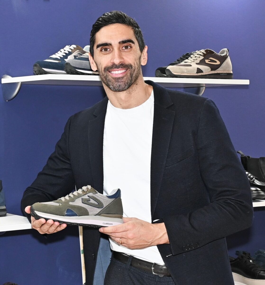 Filippo Magnini celebre nuotatore italiano testimonial di Guardiani Filippo Magnini celebre nuotatore italiano testimonial di Guardiani