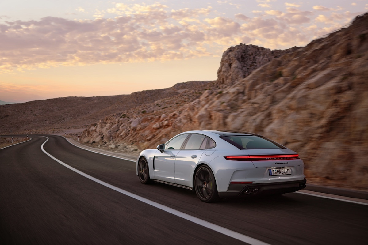 Porsche Panamera 4 E-Hybrid e 4S E-Hybrid: innovazione e prestazioni al top